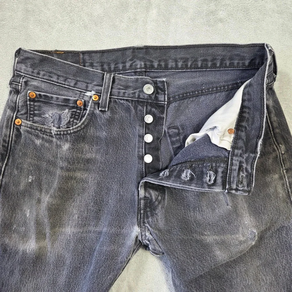 Levis 501 Original Fit Jeans Men 32x32 Faded Black Button Fly Straight Leg Denim
